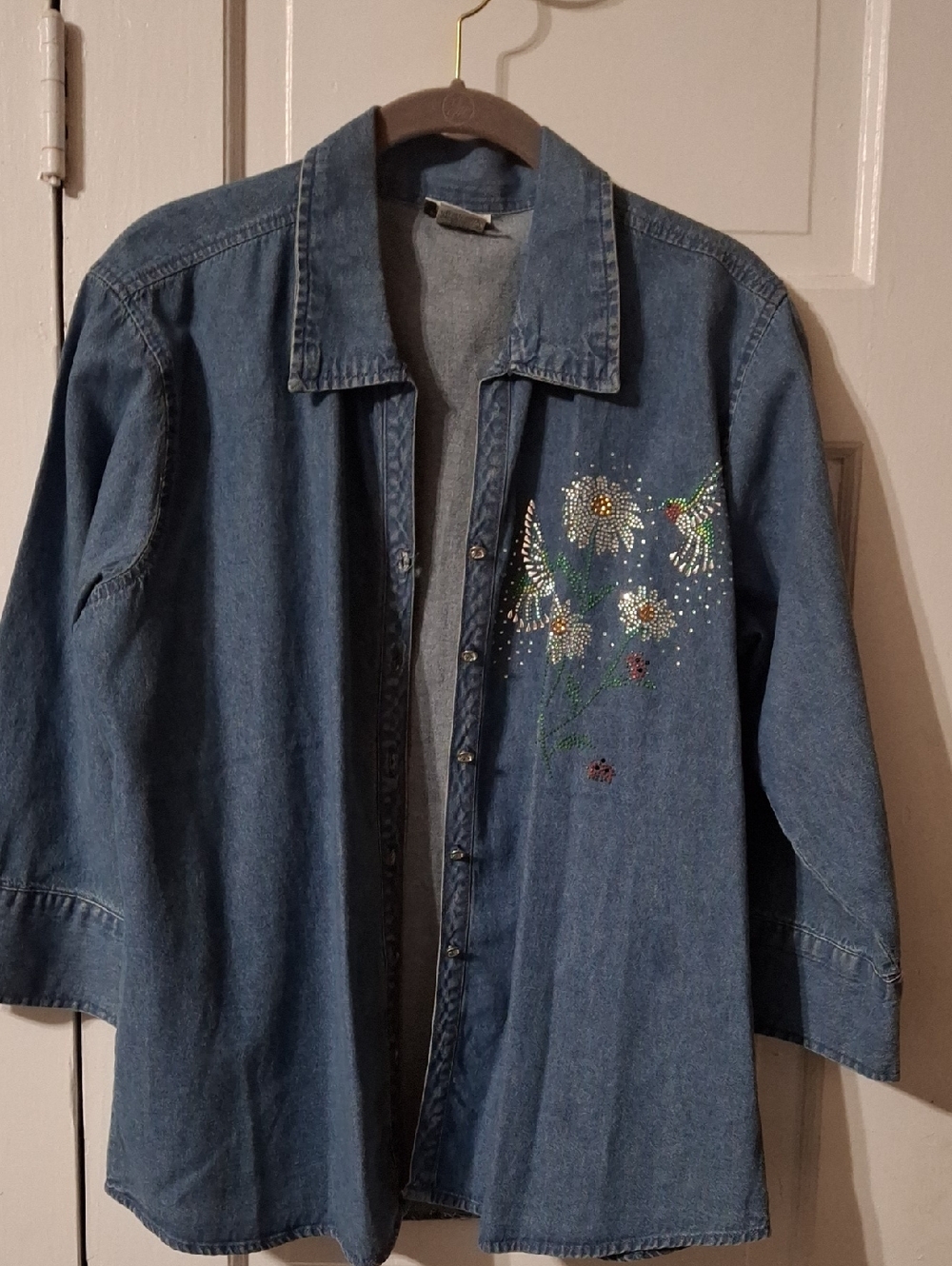 Denim Jean Jacket with Floral Rhinestone Embellishment - Blue (Mis314)